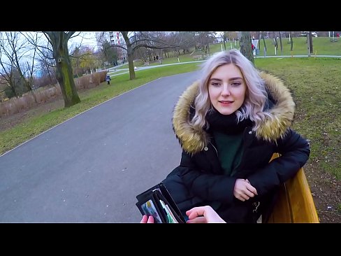 ❤️ Sväljer en främlings het sperma för pengar - avsugning i parken av Eva Elfie ️ Super sex at porn sv.pornolemon.ru